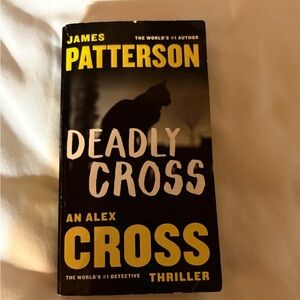 James Patterson 'Deadly Cross' Thriller Book - Black and Yellow